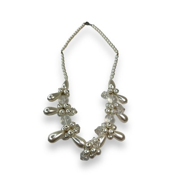 Vintage Large Chunky Statement Lucite Faux Pearl Cluster Necklace 24” - Picture 10 of 13